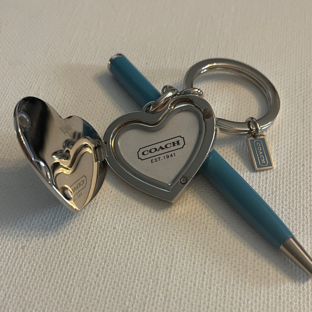 Coach Teal Signature Heart Keychain - Picture 4 of 9